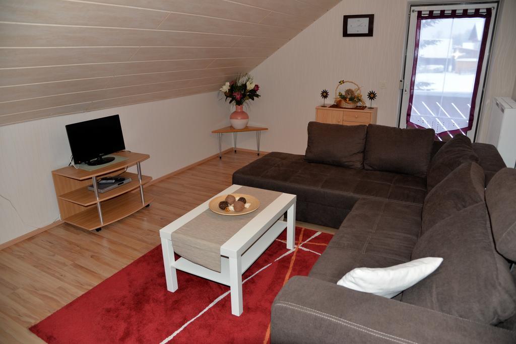 Haus Rosenbuehl Bed & Breakfast วาร์เมนชไตนาค ภายนอก รูปภาพ